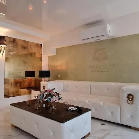 شقة Prestige Jacuzzi By Liuksai كلابيدا