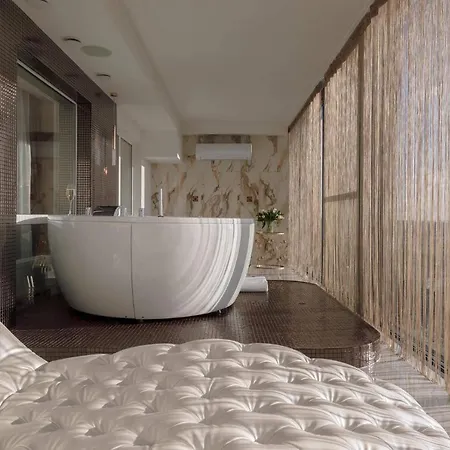 Prestige Jacuzzi By Liuksai كلابيدا