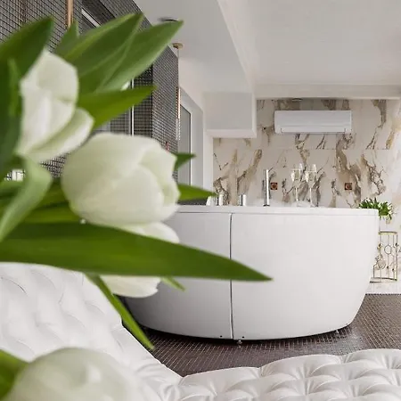 شقة Prestige Jacuzzi By Liuksai كلابيدا
