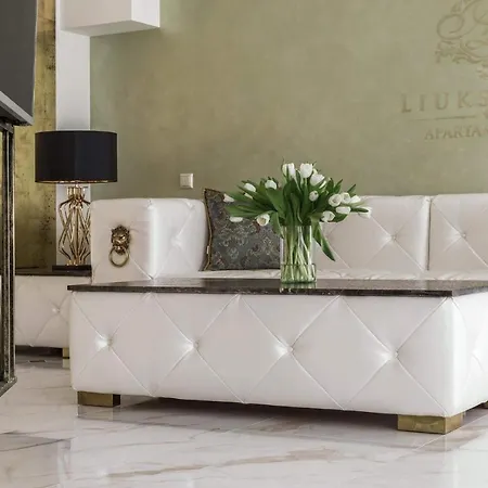 Prestige Jacuzzi By Liuksai